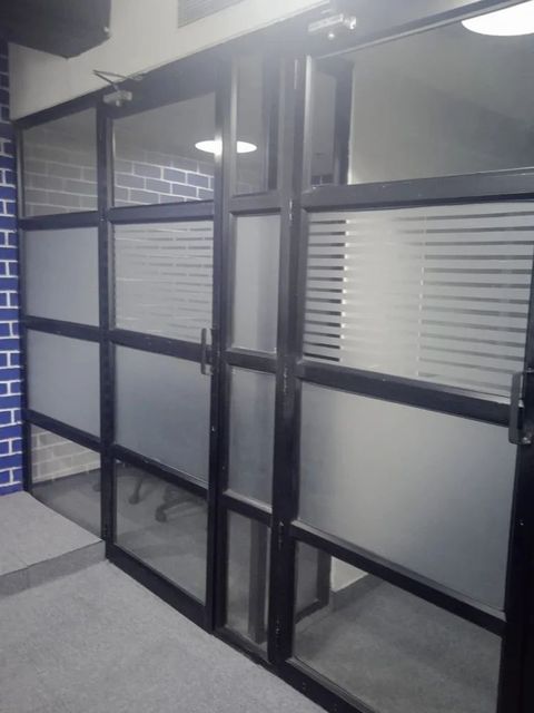 30mm Aluminium Hinged Window Partition Height 4 Feet Thickness 30mm Open Style Hinged Material Aluminum Mechanism Type - Image 2