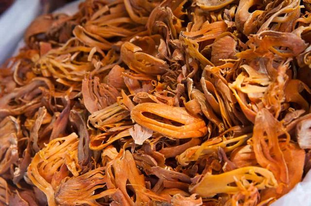 whole mace Grade A Mould Nil E. Coli Absent Total Ash Max 6% Insect Damage Nil Place of Origin India Drying Process Natural - Image 2