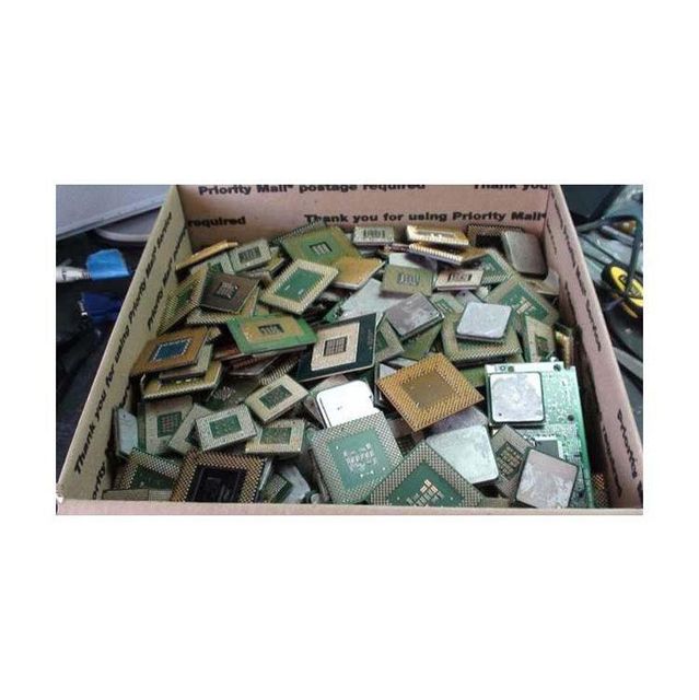 Bulk CPU ceramic scrap for sale in large quantities profitable for metal extraction - Image 4