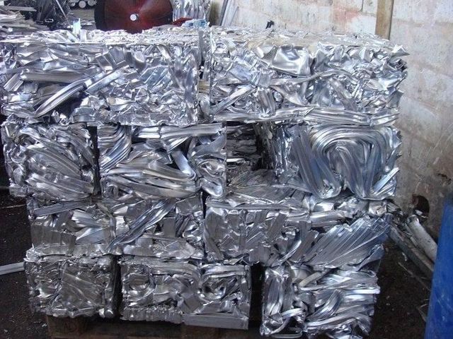 High Quality Purity 99.99% 99.98% 99.97% Aluminium Ingot - Image 1