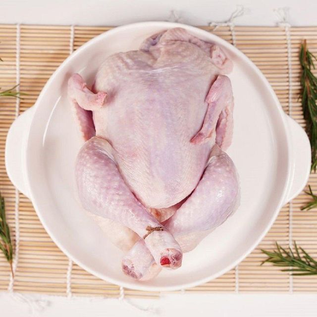 Premium Grade High Quality Fresh Whole Frozen Chicken Meat IQF Vacuum Packed 25kg Perfect For Restaurants Hotels And Large Scale Food Supply - Image 3