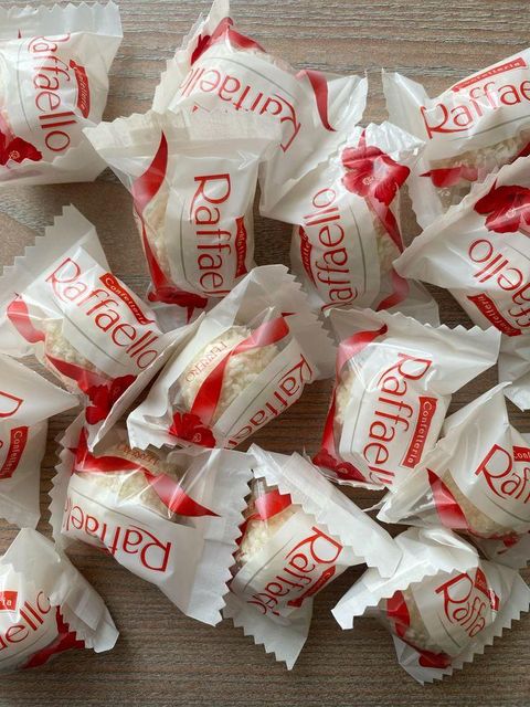 Original Raffaello Coconut Almond Crispy Candy Fresh Premium Quality Wholesale Price Great Value - Image 1