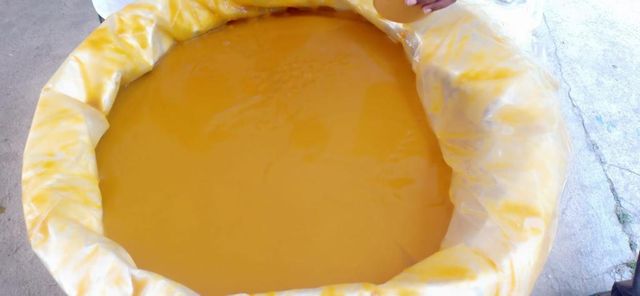 mango pulp Origin India Storage Temperature 20° To 40°c Quality Certifications Fssi & Apeda Certified Packaging Poly Liner Bag With Metal Drum - Image 2