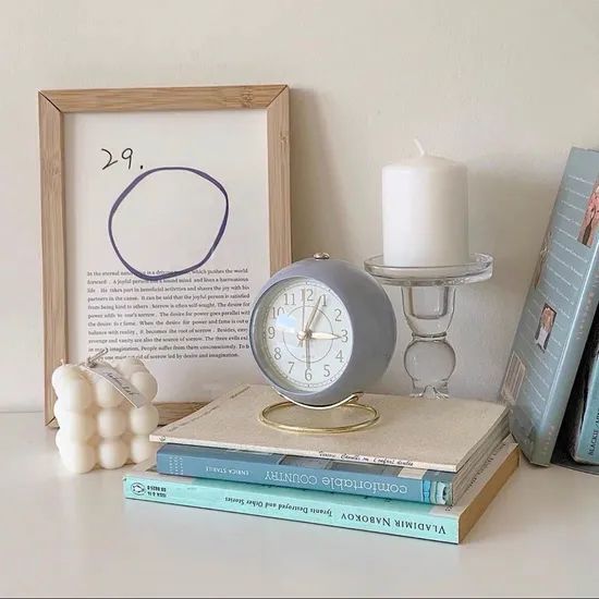 Small Table Clocks, Classic Non-Ticking Tabletop Alarm Clock Weight 2kg Brand PEARL Origin China Trademark SN Material Metal - Image 4