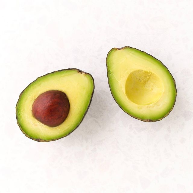 Premium Hass Variety Fresh Avocado Sourced From Reliable Farms With Export Packing For Importers Wholesalers - Image 3