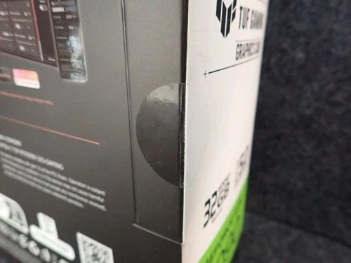 ASUS TUF-RTX5090-32G-GAMING GeForce RTX 5090 32GB GDDR7 Gaming Graphics Card - Image 4