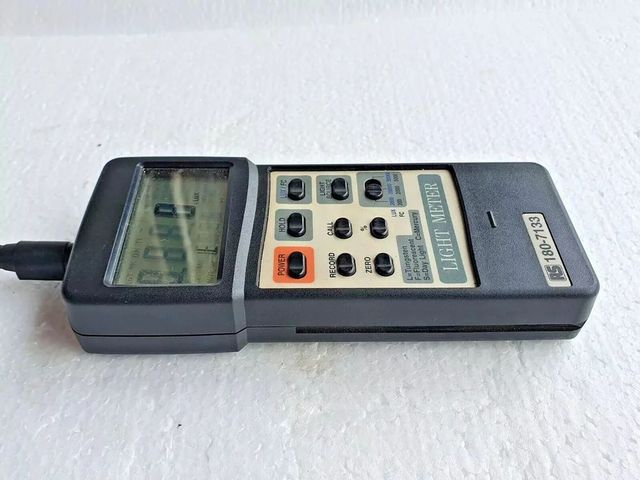 Light Meter Lux Meter Brand RS Resolution 0.1 Lux Lux Range 40000 Lux Display Digital LCD Measuring Range 0 - 20000 - Image 4