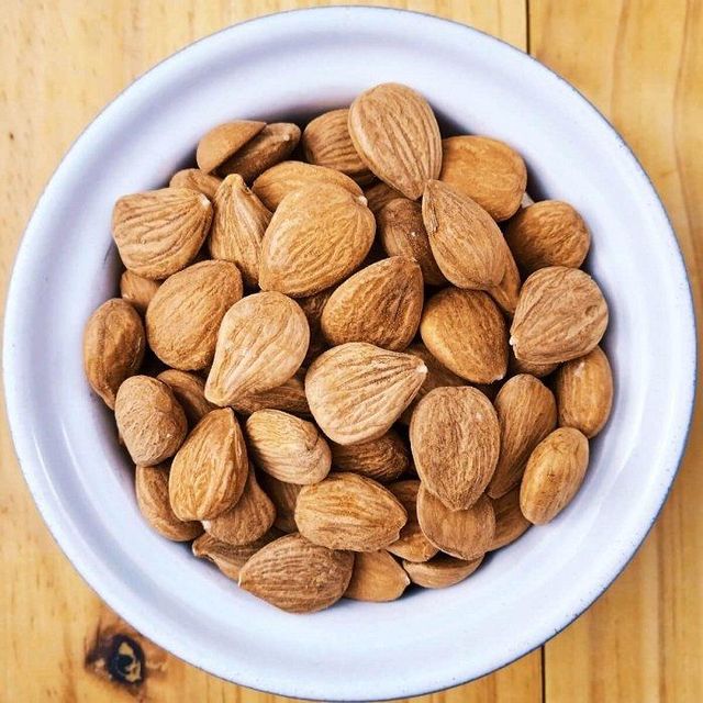 Quality Good Taste Apricot Kernels Bitter and Sweet Buy Fresh Apricot Nuts Online with Fast Delivery - Image 3