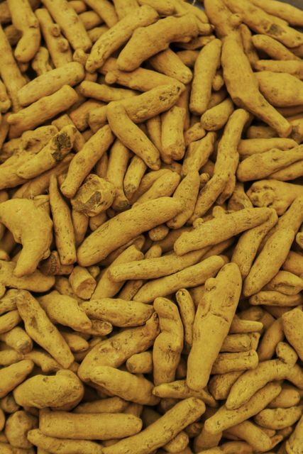 Termric Fingers Shape Whole Fingers Curcumin Content 3–5% Moisture Content ≤10% Color Brilliant Golden Max. Moisture (%) ≤ 10% - Image 1