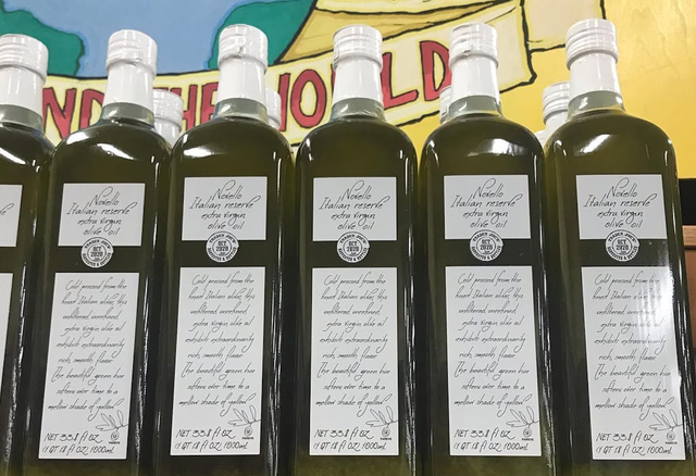 Novello Organic Extra Virgin Italian Olive Oil 1L , Best Extra Virgin Oil 1L Packaging On Sale – product photo 3, product detail gallery