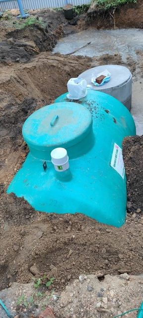 Frp Bio Septic Tank, Storage Capacity: 1000L Shape Round Material FRP ...