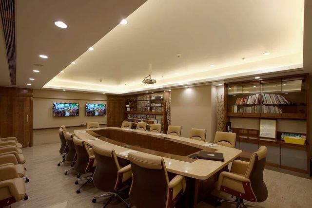 Conference Room Interior Designing Service Service Mode Offline Service Location India Features Timely Rendered Payment Mode Online And - Image 2
