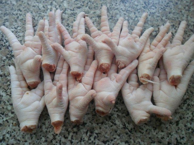 Frozen Chicken Paws - Image 1