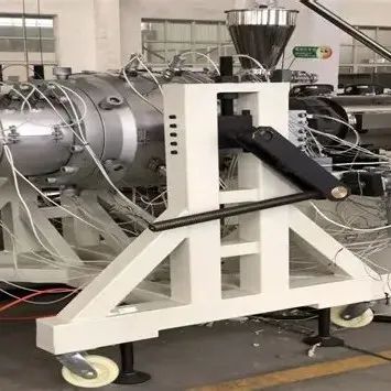 Doncacy Single Screw Energy Saving Automatic Water Supply Drainage PVC Pipe Making Machine - Image 5