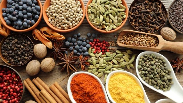 Chilli , Cumin, Turmeric, Ginger, Coriander, Black Pepper, Cardamom, Fenugreek, Fennel, and Celery - Image 1