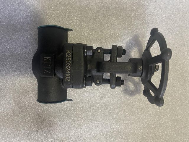 Gate Valve Kitz Brand Forged Steel Materials ASTM A105 FNPT BSPT SW BW - Image 4