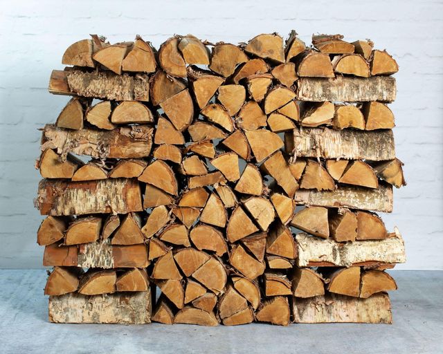 Birch Firewood Kiln Dried  Premium Mixed Hardwood Oak Ash Pine Birch Ideal For Strong Heat Output Clean Flame And Efficient Burning Fireplace Stove Camping Buy Now Wholesale Supply Available - Image 3