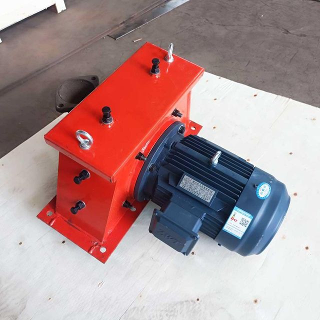 Shot Blasting Machine Wheels to Poland / 4kw / 70kg/min - Image 3