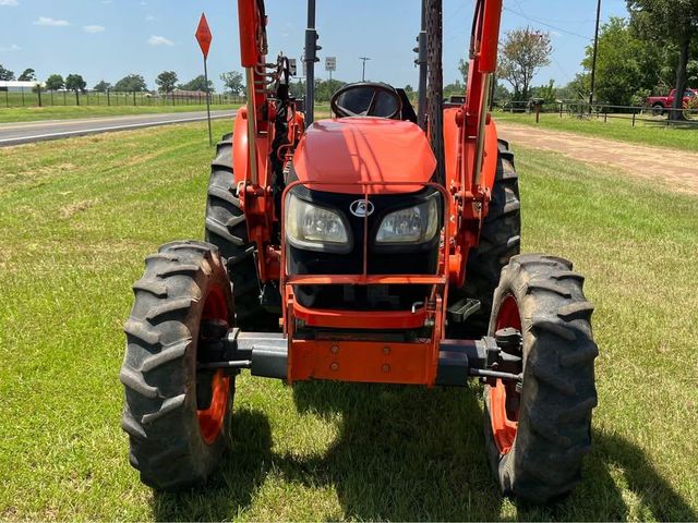 Kubota M6040 Wheel Tractor 110HP for Engine Equipped with Essential Motor Pump & Bearing Core Components - Image 3