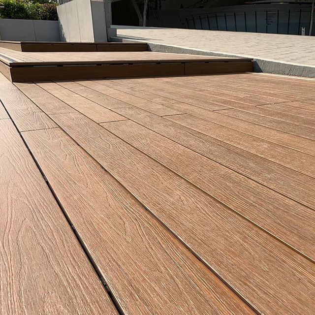 Co-extruded Round Hole Decking GS150H23 150*23*3600mm - Image 1