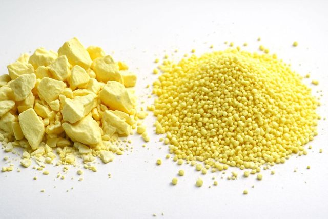 Premium Yellow Granular Sulphur Bulk Supply Agricultural Sulfur Granules for Fertilizer Production and Farming Use - Image 2