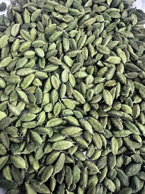 Green Cardamom - Image 1