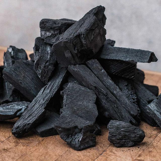Natural Hardwood Charcoal High Heat Long Burning Lump Charcoal for Barbecue Restaurants and Outdoor Cooking - Image 3