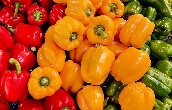 Good Quality Fresh Bell Pepper, Green/Red/Yellow Bell Pepper Type Fresh Shape Round Kind Bell Pepper Packaging Carton Trademark - Image 2