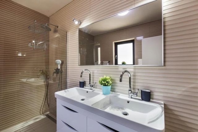 Bathroom Renovation Service - Image 3