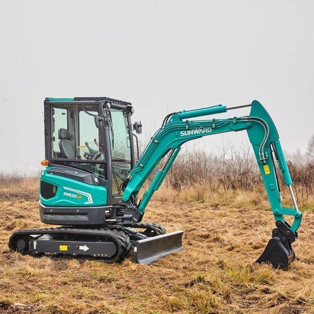 Cheap Used SunWard SWE17 Crawler Mini Excavator 0.8-3 Ton with Yanmar Engine KYB Components 1 Year Warranty & Gearbox fo - Image 3