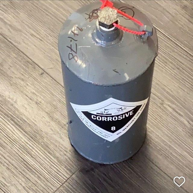 Pure Silver Liquid Mercury 99.99% For Gold Mining Odor Odorless Vapor Density 7.0 Appearance Silver Net Weight 34.5 Kg Solubility Insoluble for gold extraction - Image 3