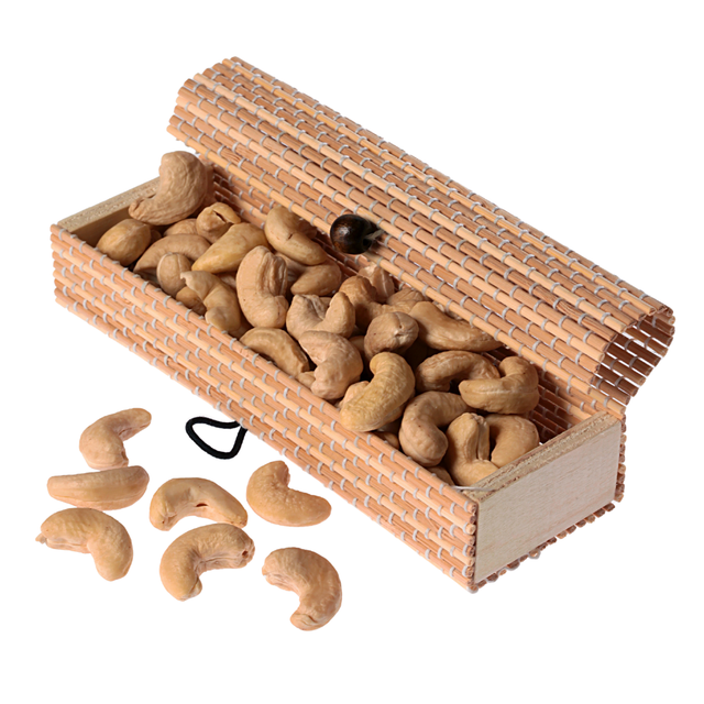 Whole Cashew Nuts With Crispy Bite Cashew Nuts Sourced From Trusted Farms With 100% Natural Quality - Image 3