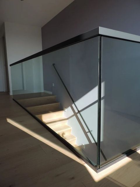 Aluminium Profile Glass Railing System Safety High Design Panel Strength High Thickness 12 mm Durability High Maintenance - Image 1