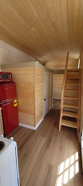 Tiny house for sale on wheels 9 x 30 MODERN BUNGALOW 2 BEDROOM READY TO SHIP - Image 3