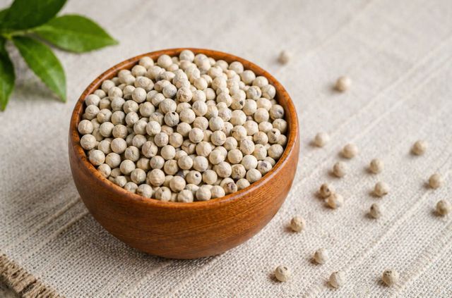 Premium Dried White Pepper - Image 4