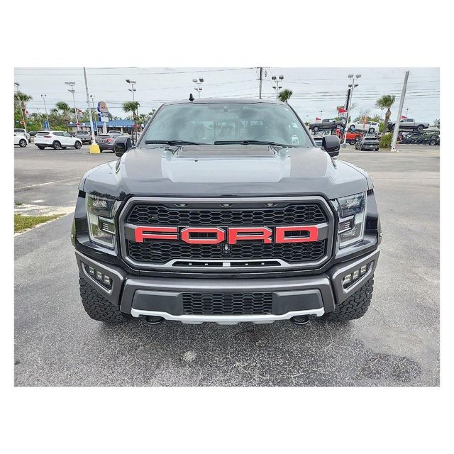 Ford F-150 durable pickup truck with powerful engine lineup high ground clearance advanced 4x4 system comfortable seating modern safety features and strong performance for heavy duty tasks and long distance travel - Image 3