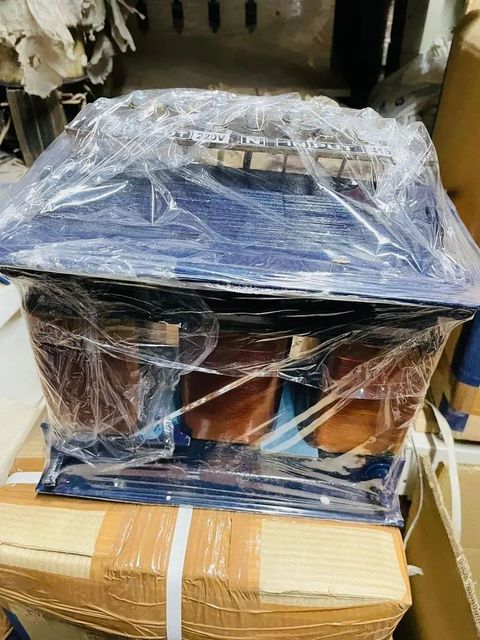 Three Phase Step Down Transformer, Input Voltage: 415VAC Frequency 50Hz Current 500AMPS Warranty 2 Years Coil Type - Image 1