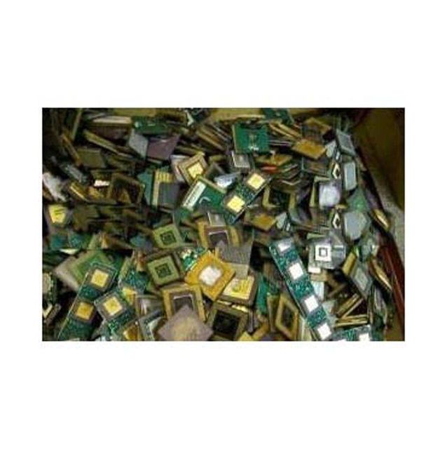 Ceramic CPU Scrap with gold pins/ / Processors scrap/Intel Pentium Pro Ceramic at wholesale price - Image 2