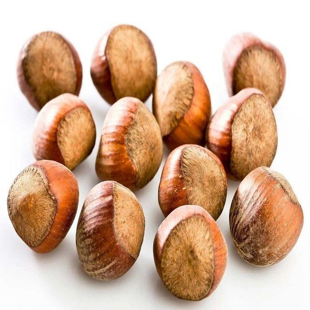 Natural Roasted Hazelnuts in Shell Whole Gourmet Nut Snack Healthy Crunchy Dried Nuts for Baking Desserts - Image 3