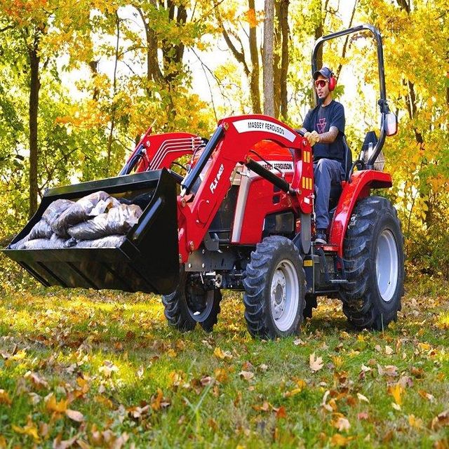 Multi Functional Agricultural Farm Tractor High Performance Compact 4WD Pump Tractor Easy Operation - Image 3