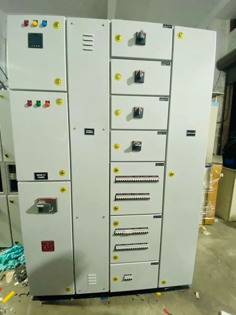 Three Phase 4 Way Electrical Power Distribution Panel Phase Three Phase Rated Voltage 415 V Material Mild Steel Connection Type 4 - Image 3