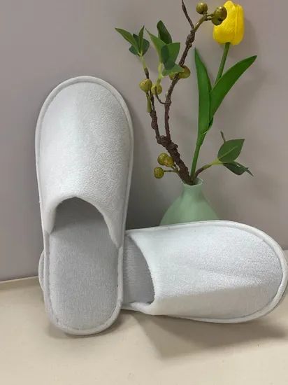 Customized Hotel Amenities Set Wholesale Hotel Toiletry Set Hotel Slippers - Image 1