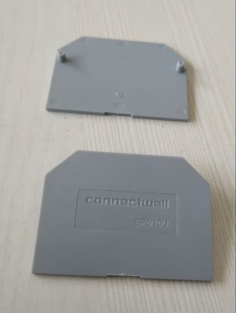 Connectwell End Plate, ABS, Panel Mounting Color Gray Height 31 mm Length 42.5 mm Thickness 1.5 mm Brand Connectwell Contact Material - Image 1