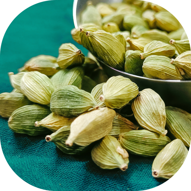 CARDAMOM Form Whole Pods Aroma Enchanting And Complex Culinary Applications Teas, Desserts, Savory Dishes, Pastries Flavor Profile Sweet Floral Fragrance With Warm, Spicy - Image 1