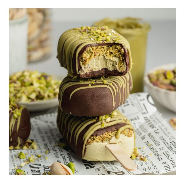 Premium Dubai Chocolate Ice Cream Bar - High-Quality Ingredients - Image 1