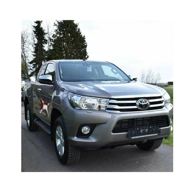 Toyota Hilux pickup truck for off road driving and heavy duty performance Toyota Hilux diesel pickup with powerful engine and fuel efficiency Toyota Hilux double cabin truck for commercial and personal use Toyota Hilux 4x4 pickup for rough terrain and off road adventures - Image 4