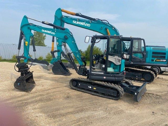 Used Excavator Sunward SWE90E Second Hand Excavator Machine Sunward SWE 90 Small Crawler Excavator Good Price for Sale - Image 3