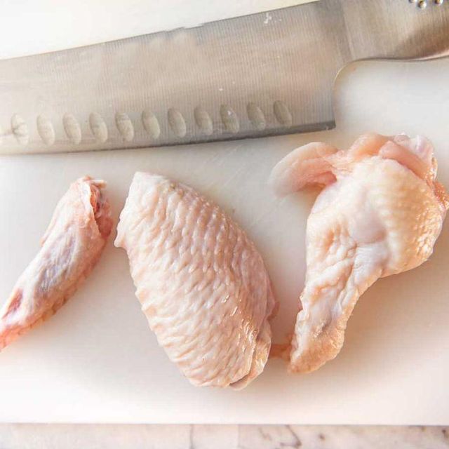 Halal Organic 3-Joint IQF Frozen Chicken Wings & Breast with Skin 15kg Carton High Quality Bulk Packaging - Image 3