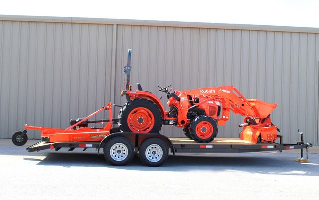 Kubota L2502HST Diesel Utility Tractor for Heavy Duty Tasks - Image 1