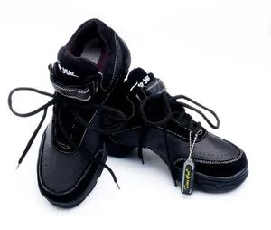 B53 Unisex Fitness Shoes Leather MOQ50 15D Opp Bag China Waterproof No Model NO. B53 Gender Unisex Material Leather Type Fitness Shoes - Image 1